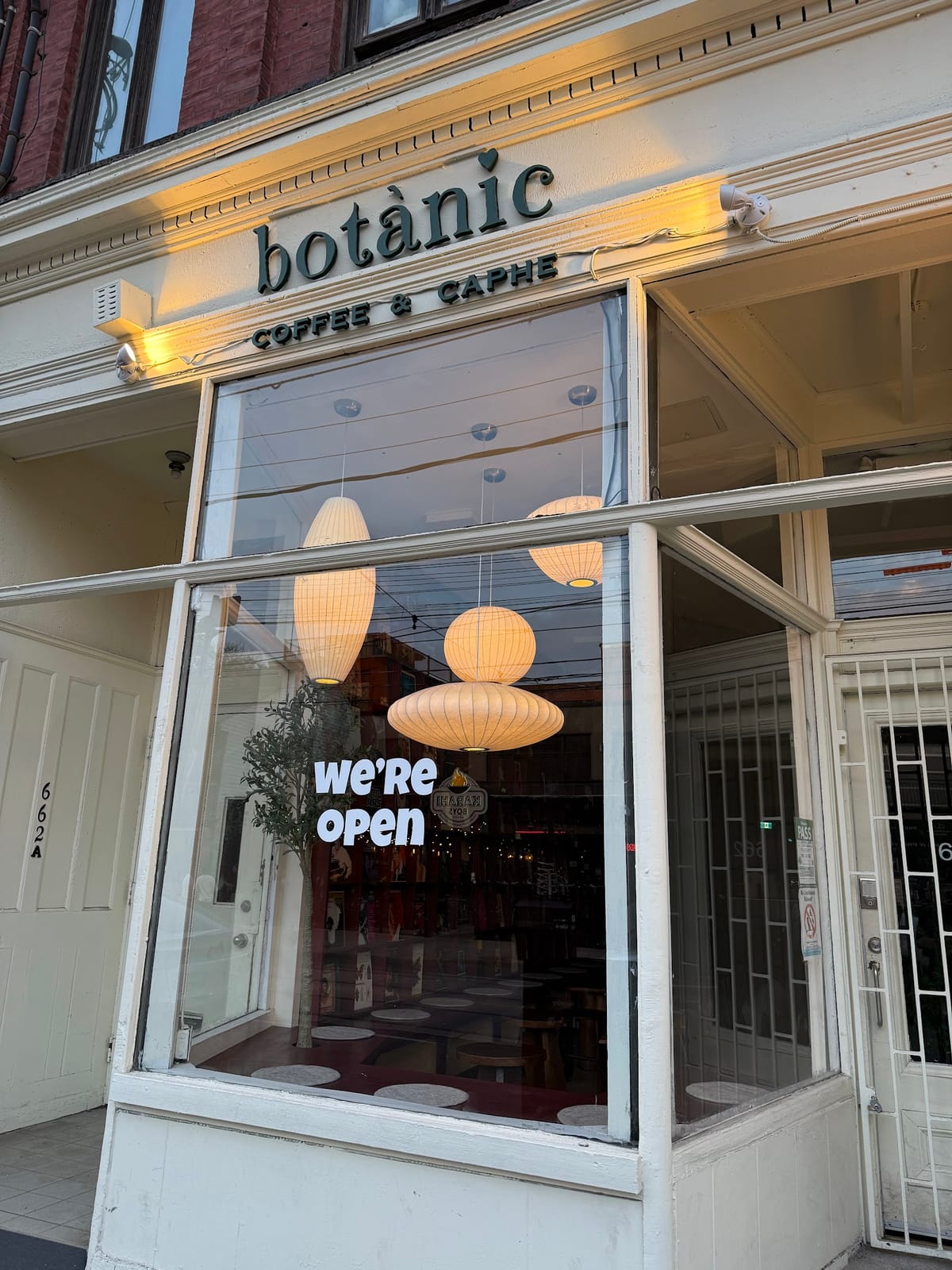 Botanic Coffee and Caphe