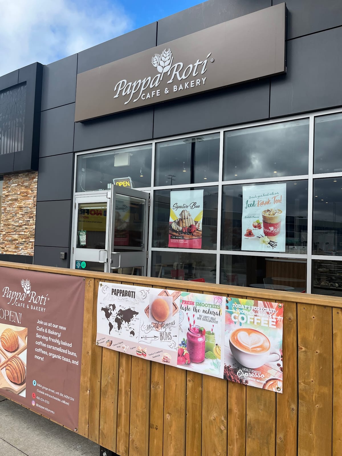 Papparoti Café & Bakery