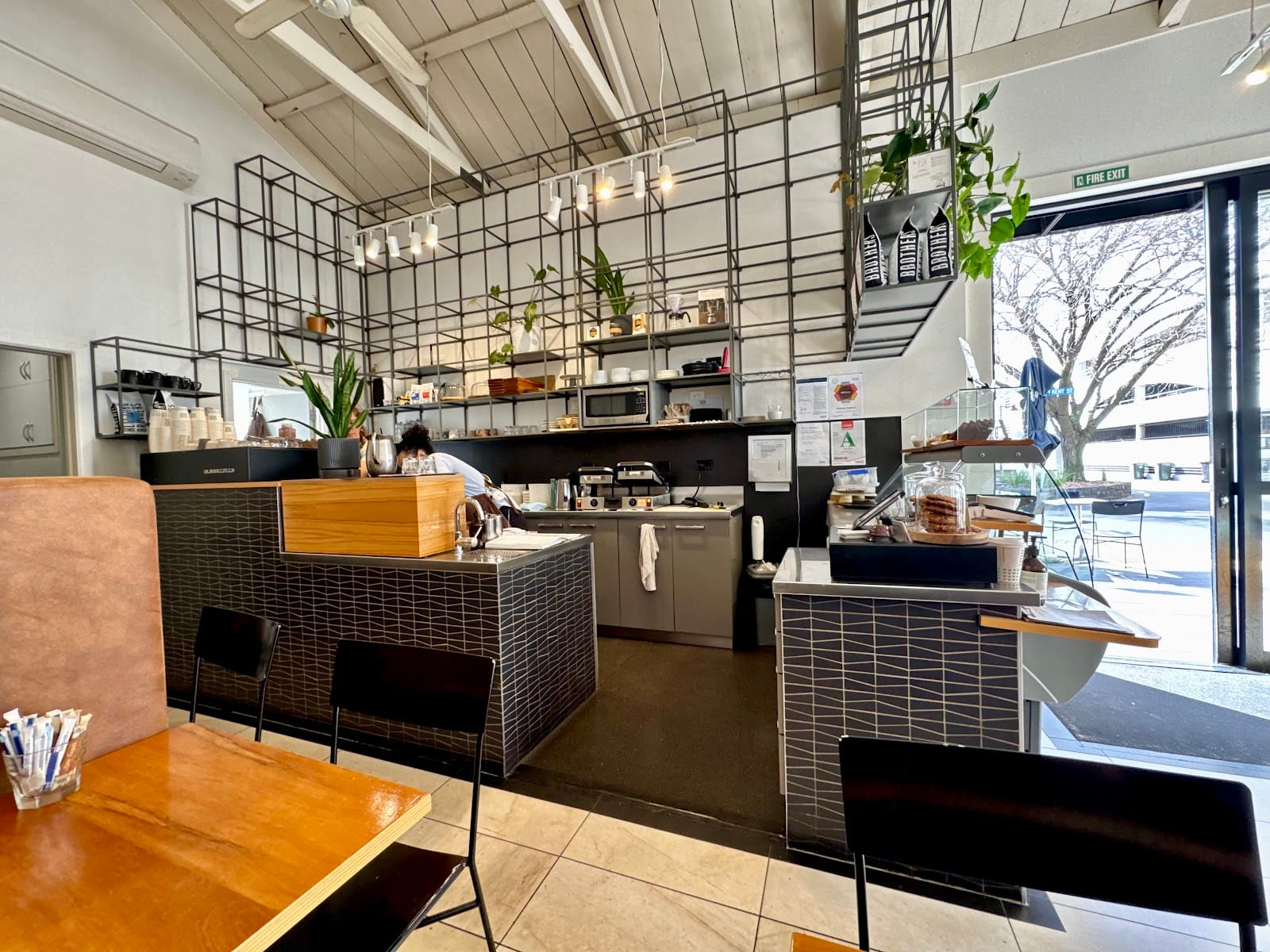 Pax and Harry Cafe