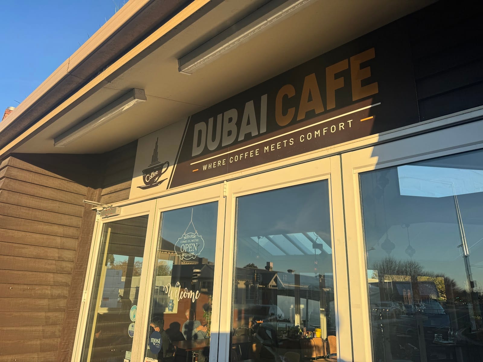 Dubai Cafe