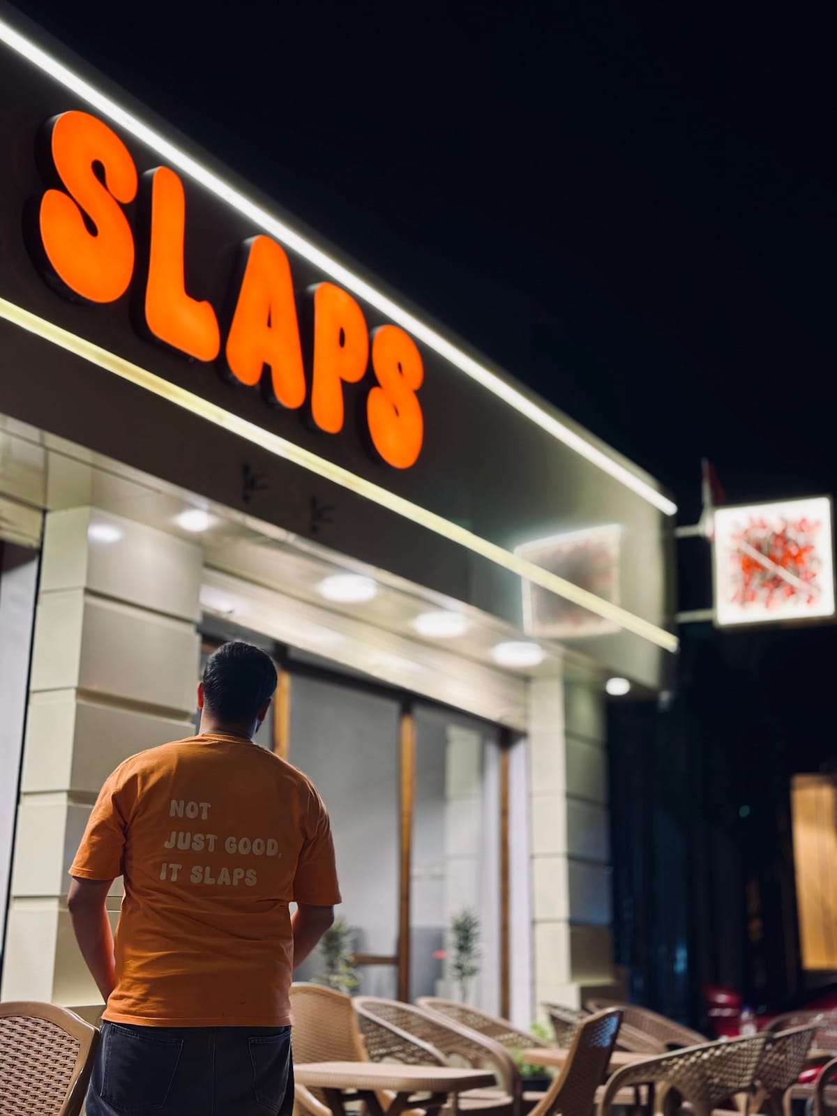 Slaps coffee