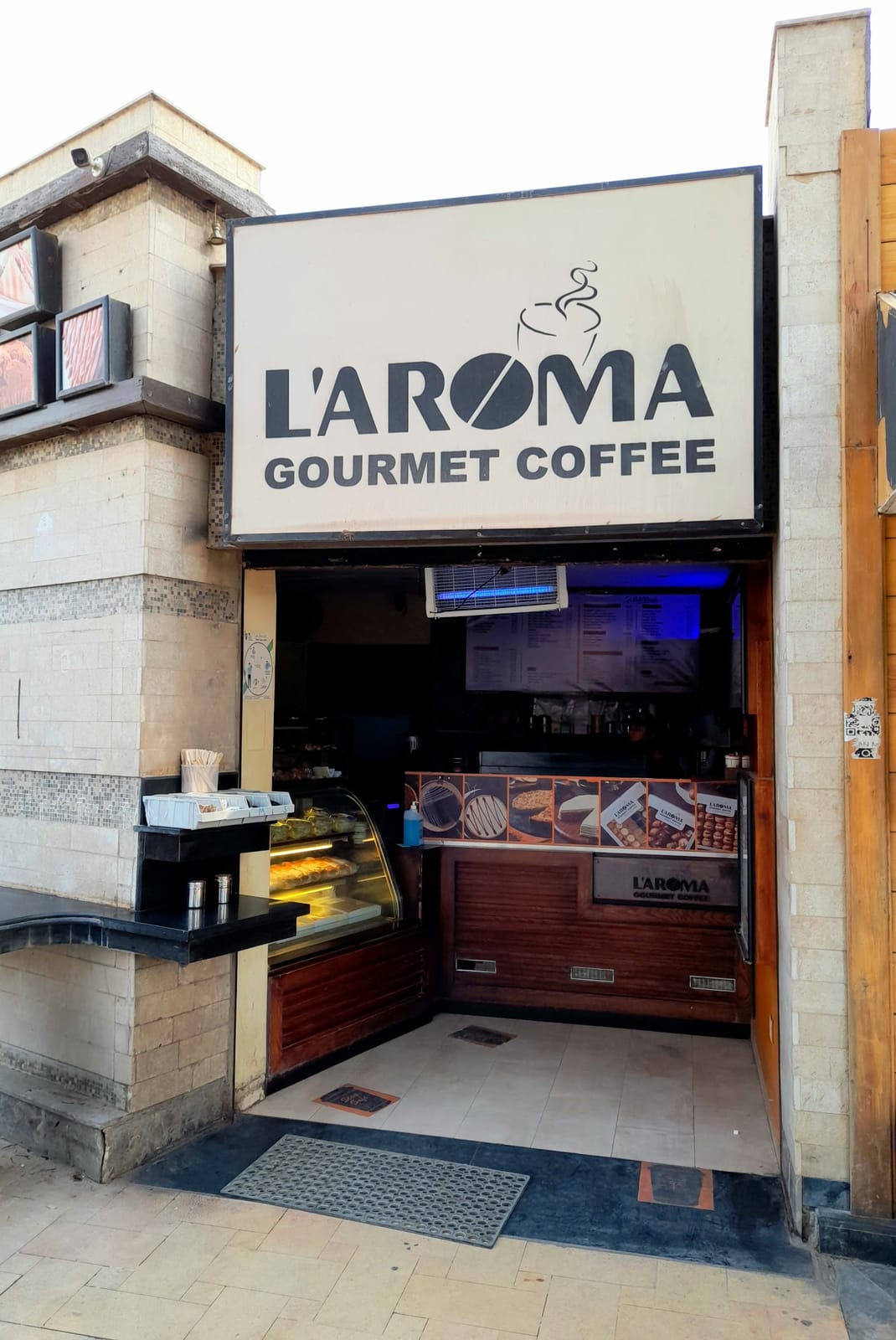 L' Aroma Gourmet Coffee