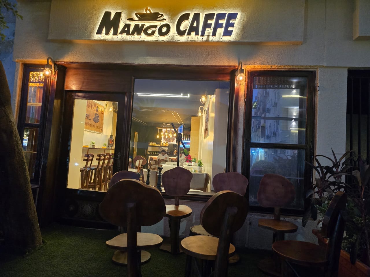 MANGO CAFE