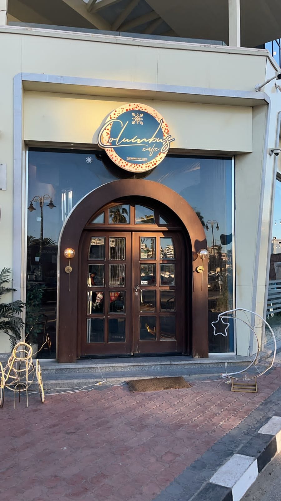 Columbus cafe