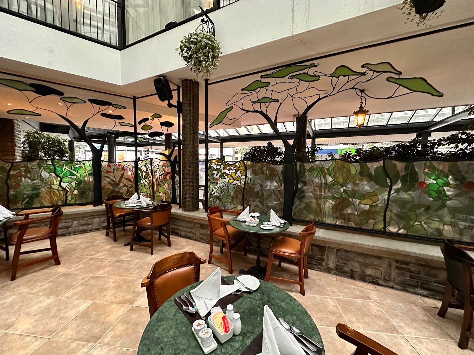 Thorn Tree Cafe
