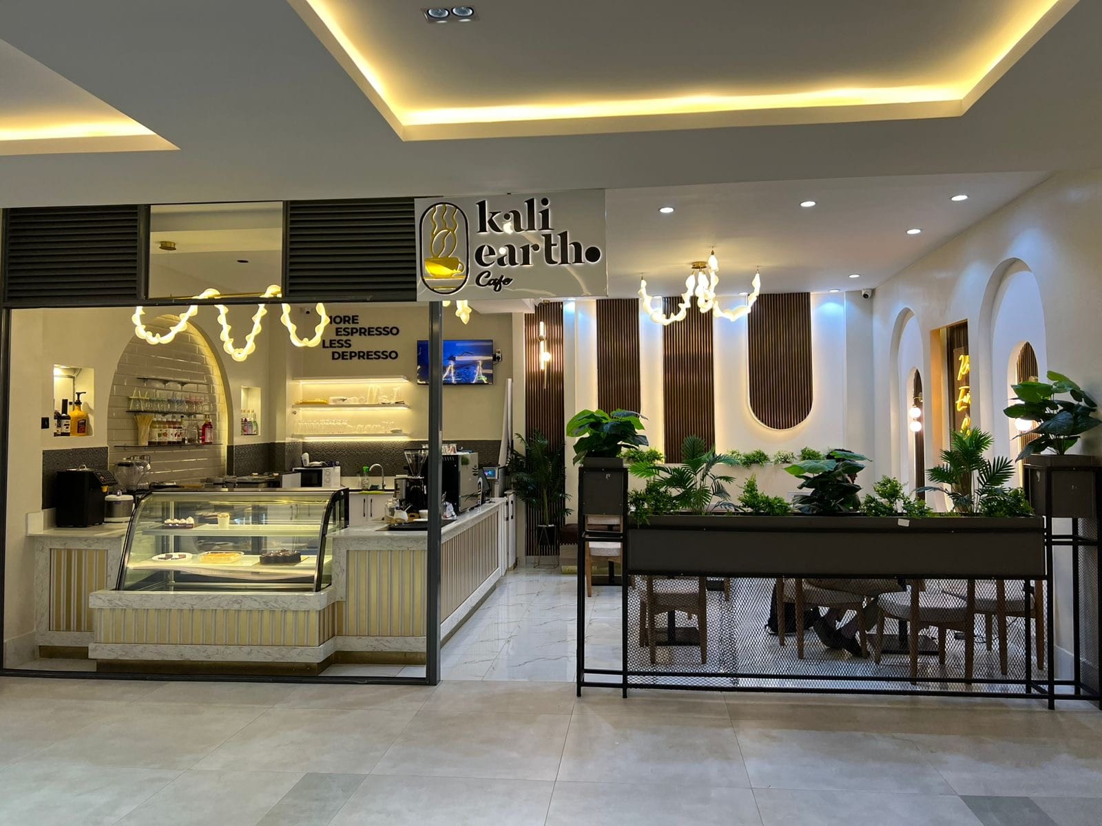 COFFEE SHOP