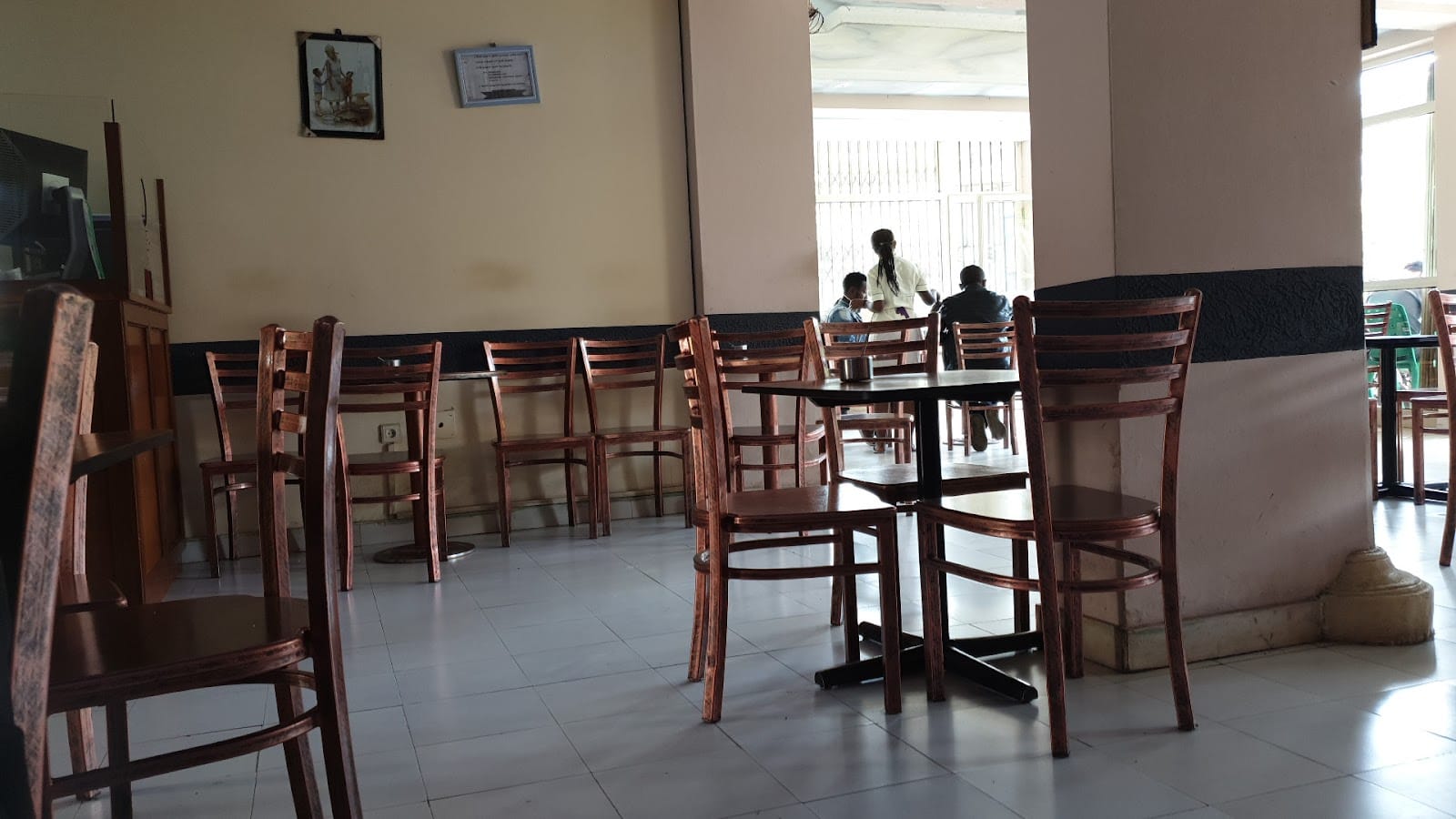 Central Hotel - ሴንትራል ሆቴል