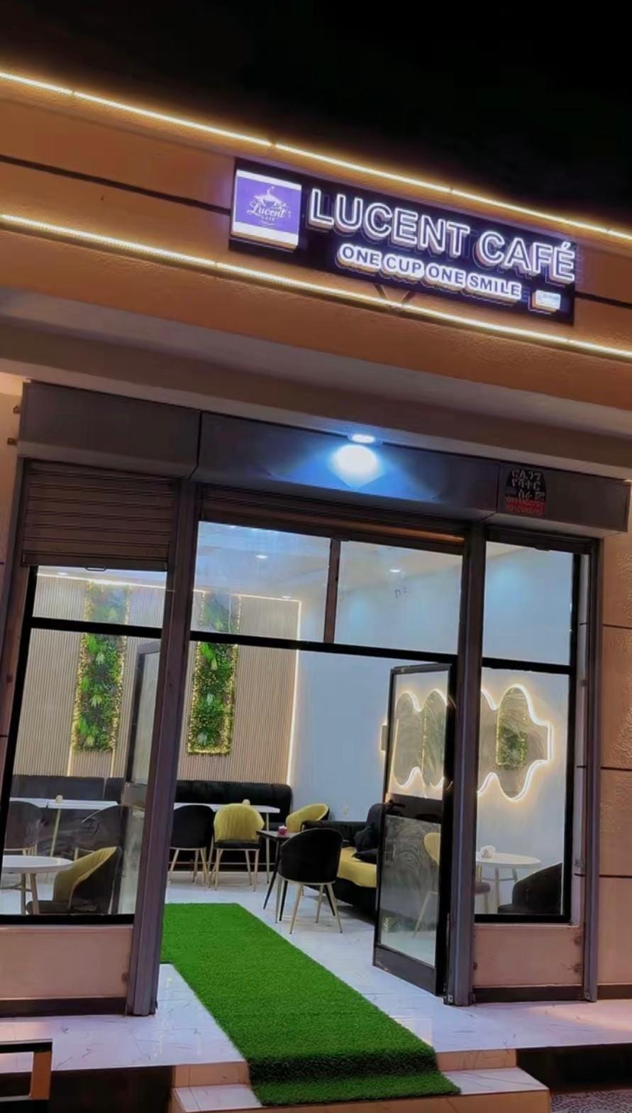 LUCENT CAFÉ