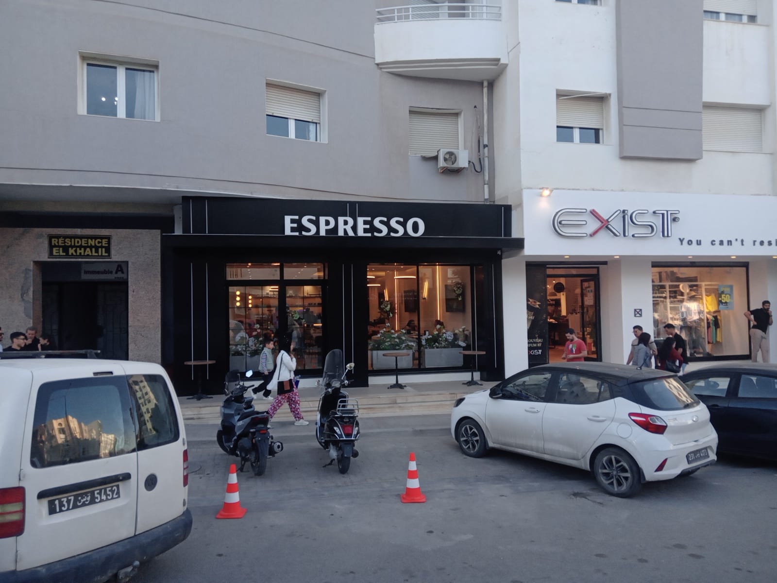 Espresso drink and eat