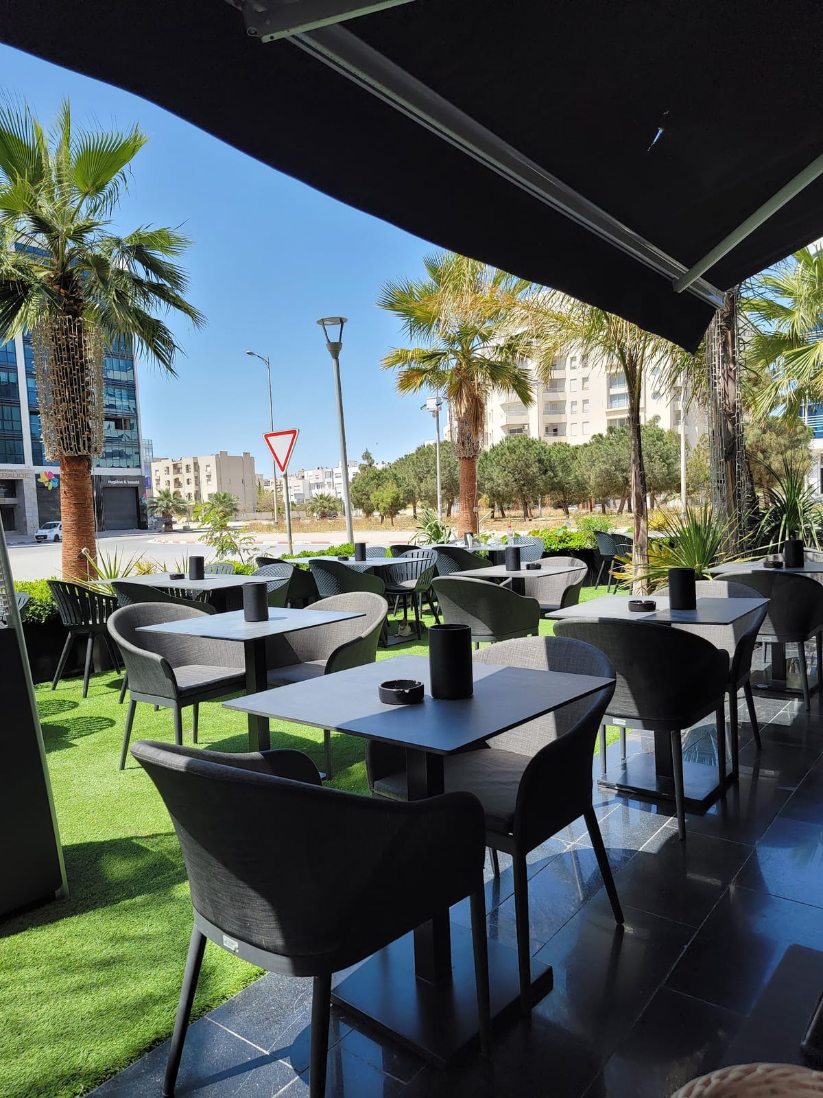 Billionaire Café