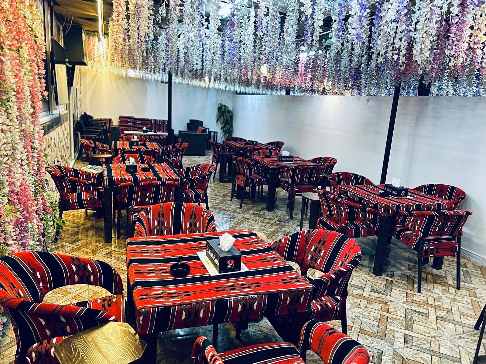 8ball cafe كافيه (8ball)