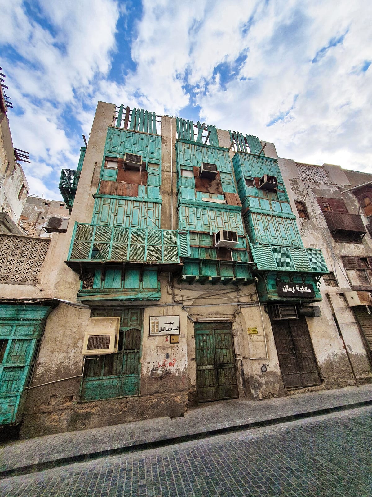 Roshan Café photo 2