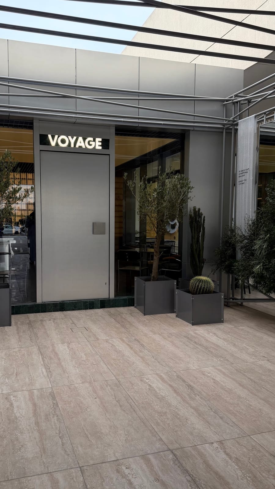 Voyage Cafe & Bar