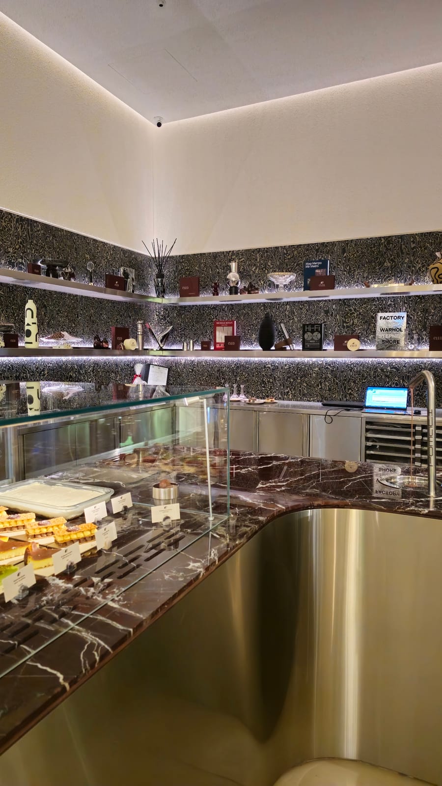 CLEO Chocolate House