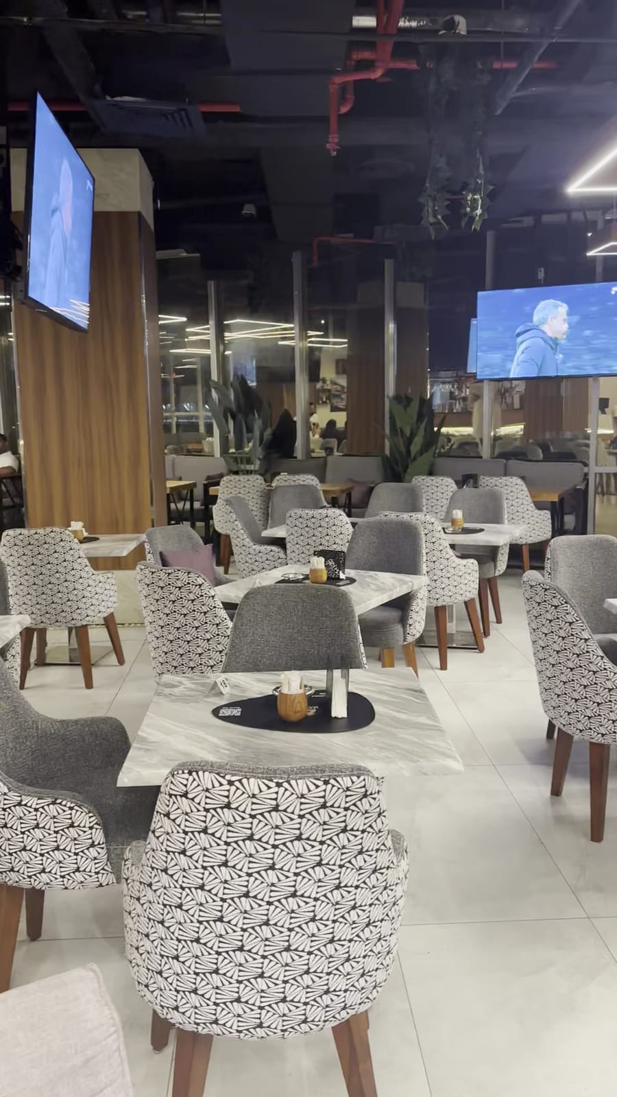 Marbella cafe & restaurant