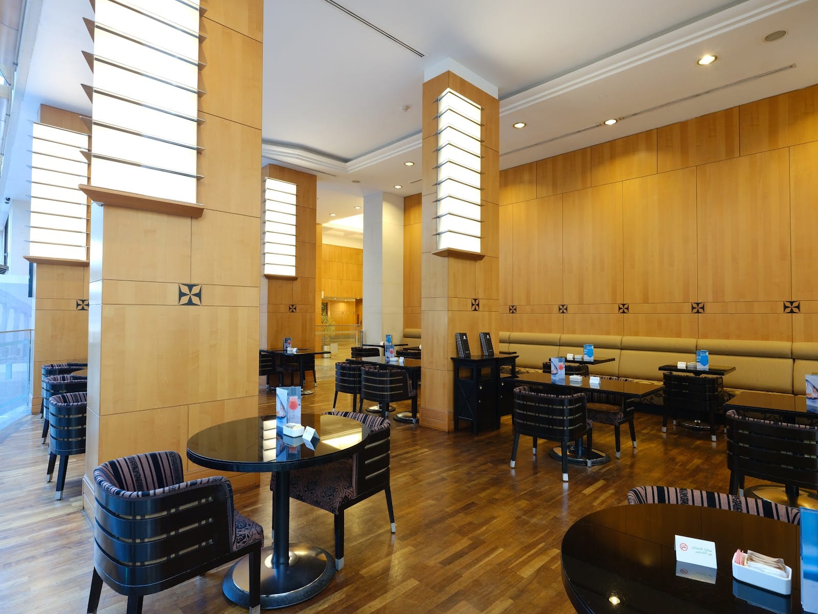 L'Aroma cafe