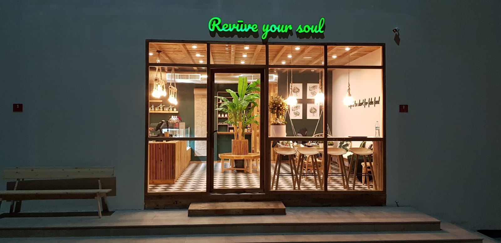 Reviive Café