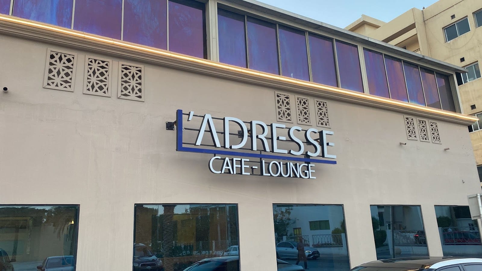 La’dresse Cafe’ Lounge