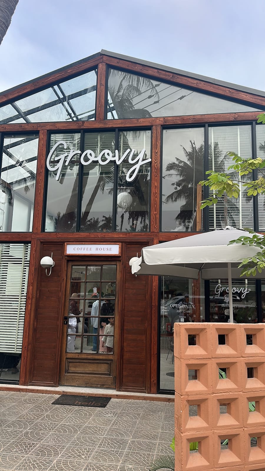Groovy coffee house