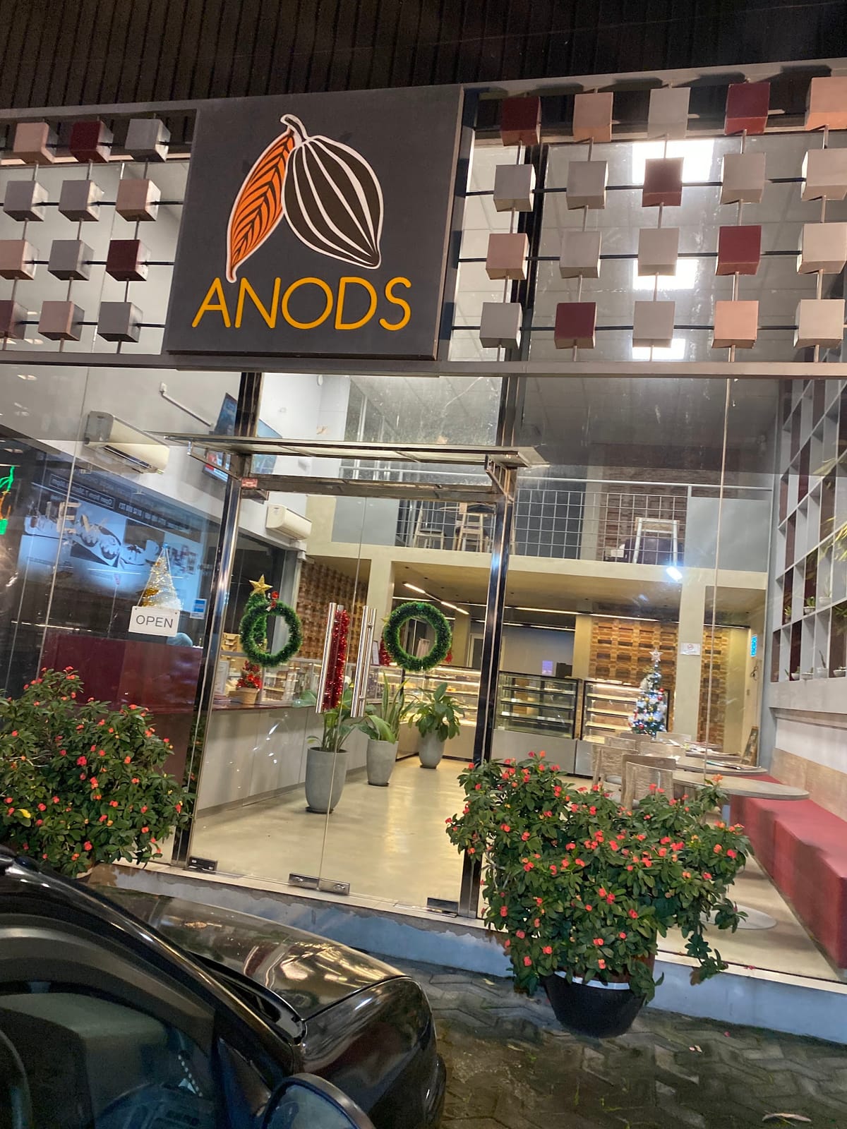 Anods Chocolate Lounge