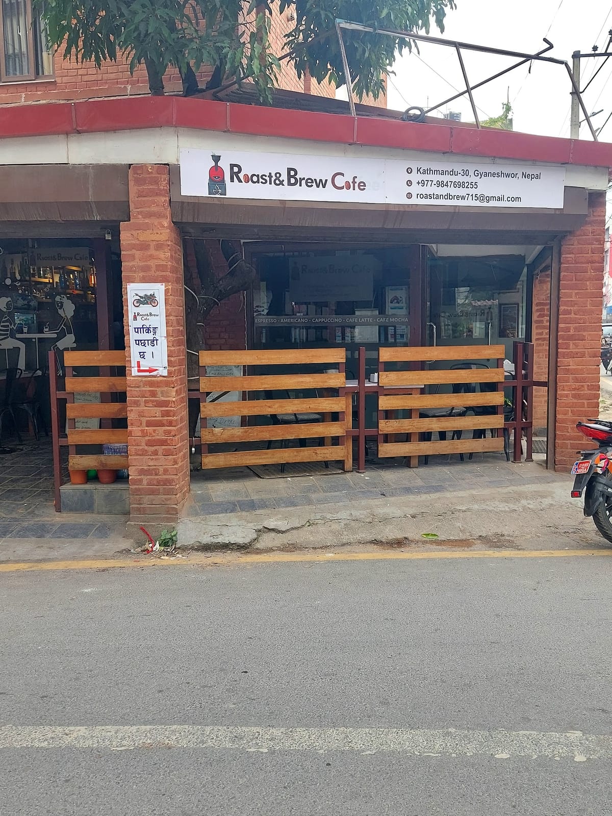 Roast & Brew cafe