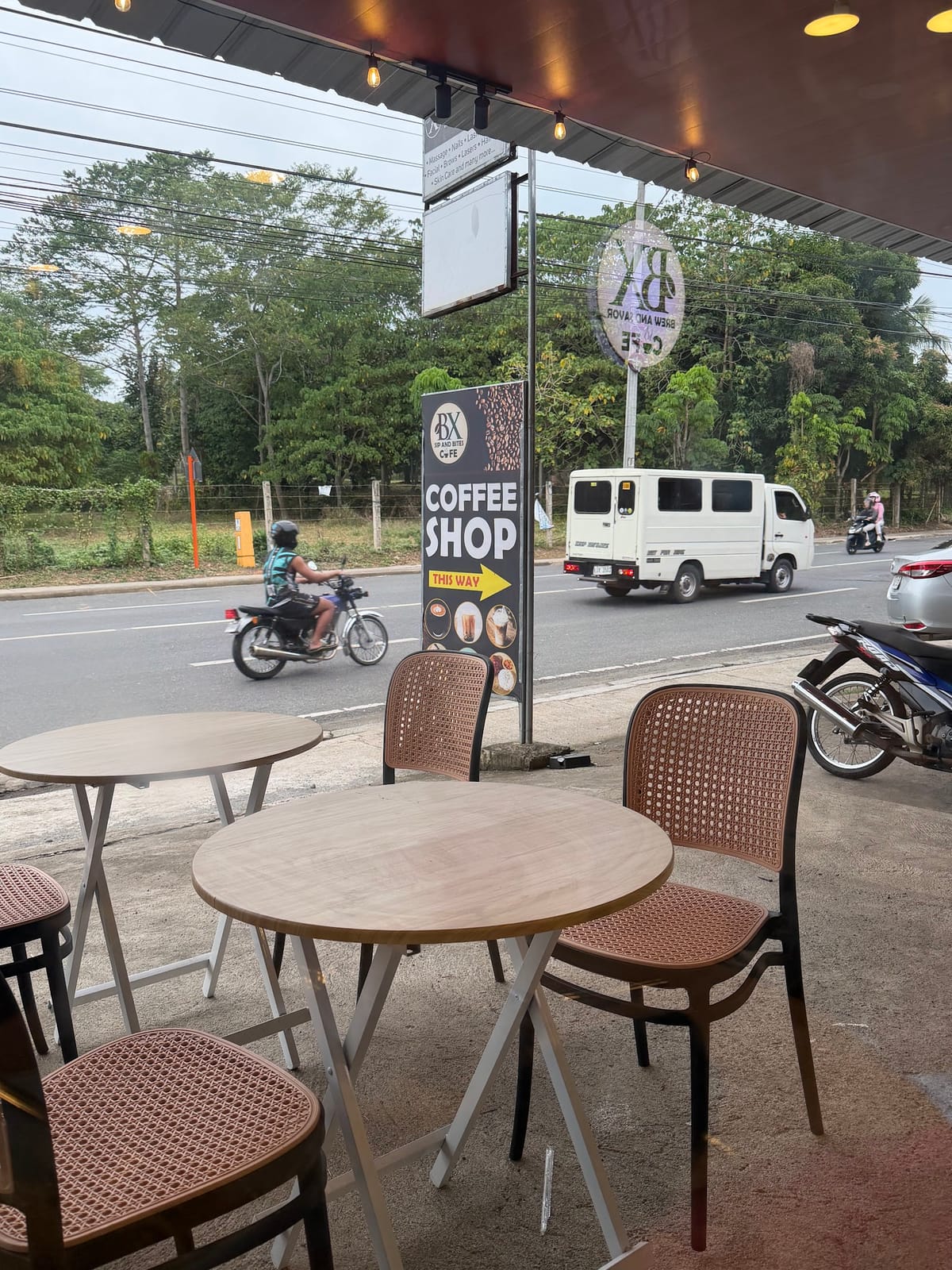 BX BREW AND SAVOR CAFE