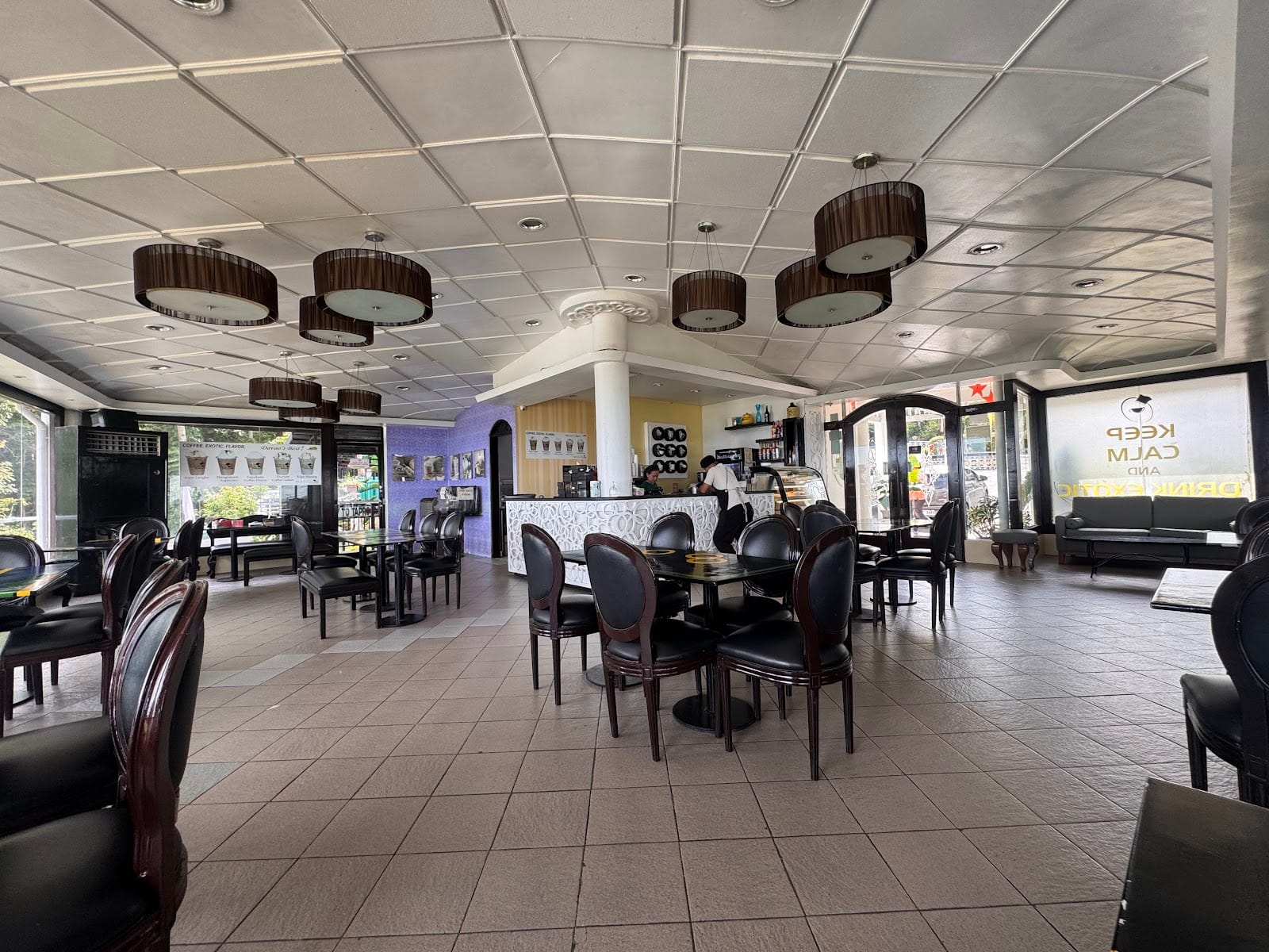 Karlo's Gourmet & Coffee