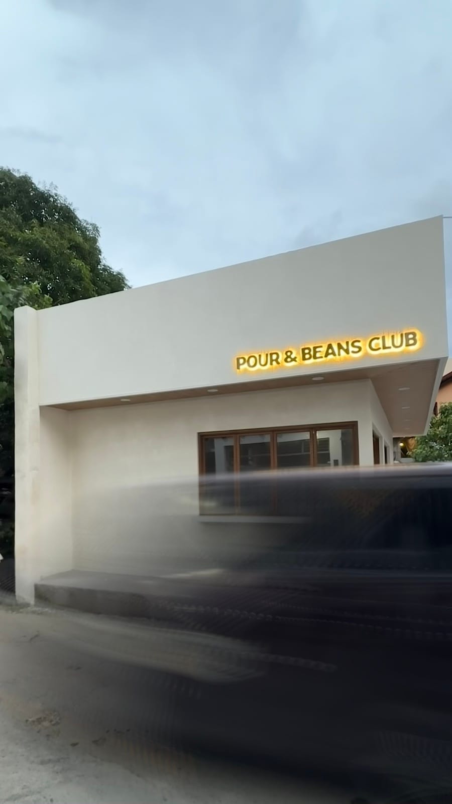 Pour & Beans Club