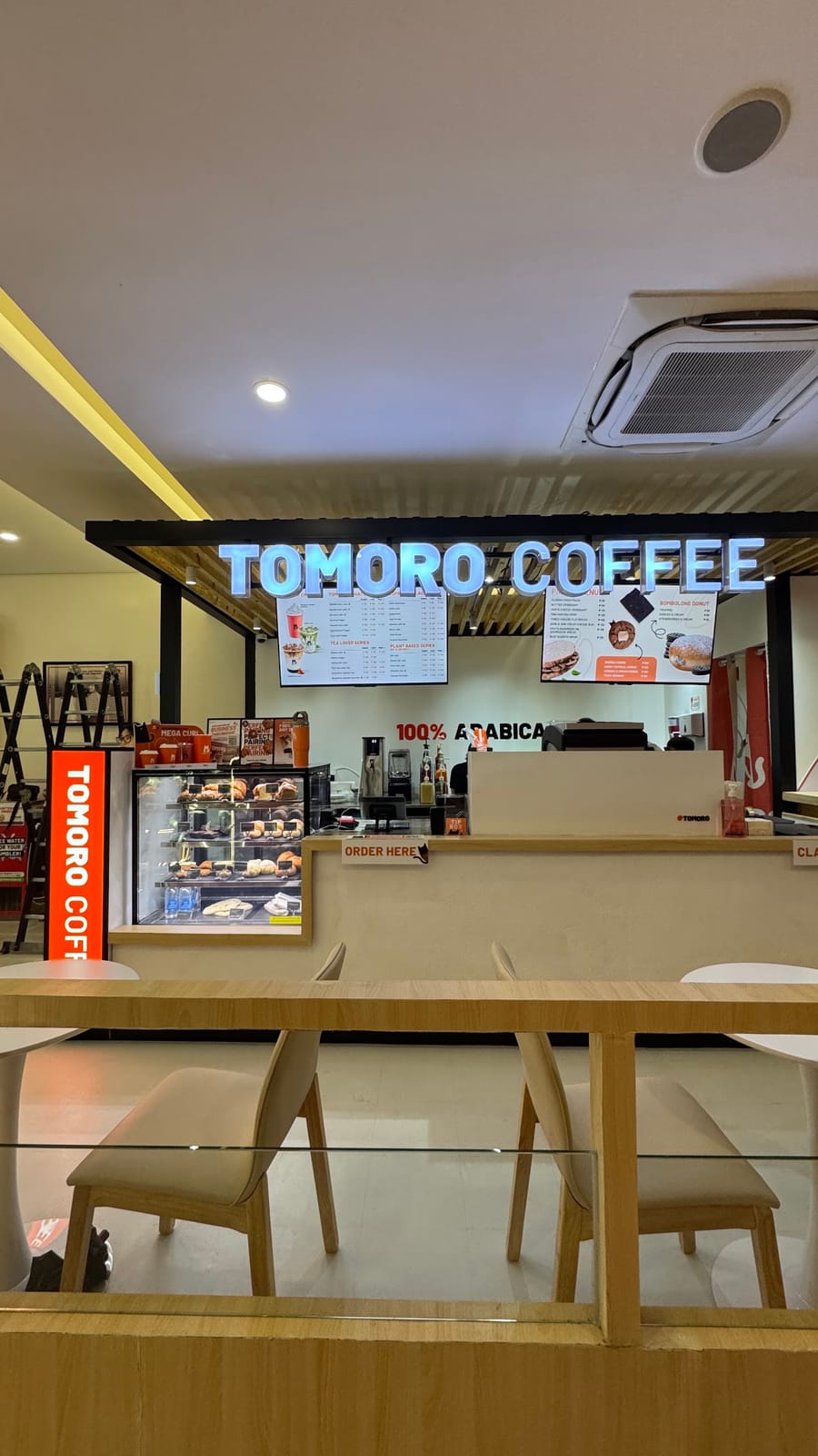 TOMORO COFFEE - Red Planet BGC