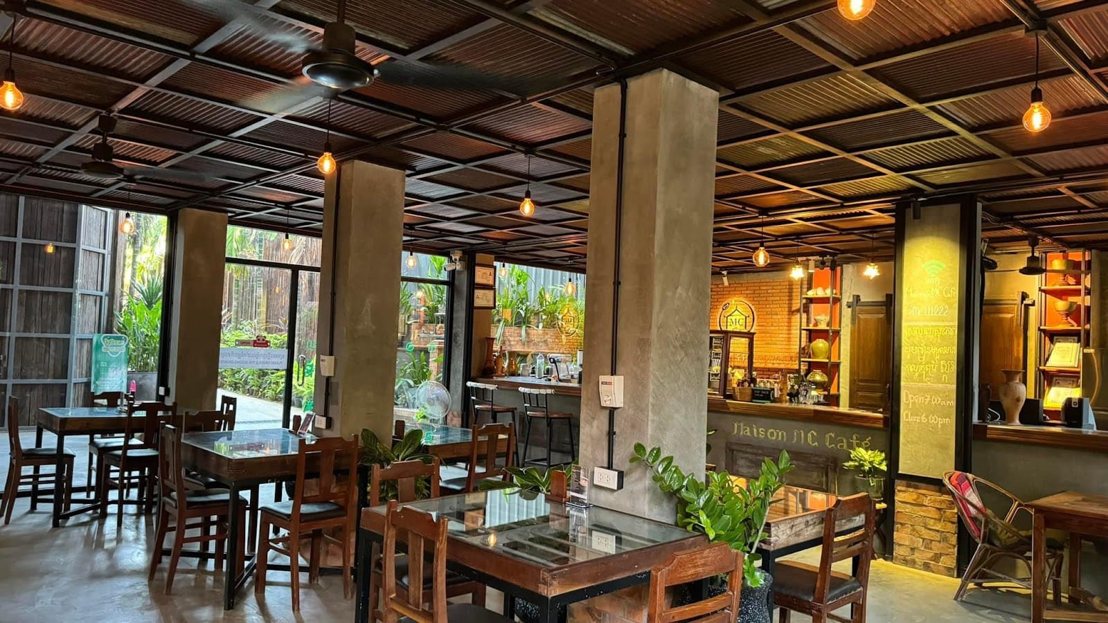 Maison MC Café