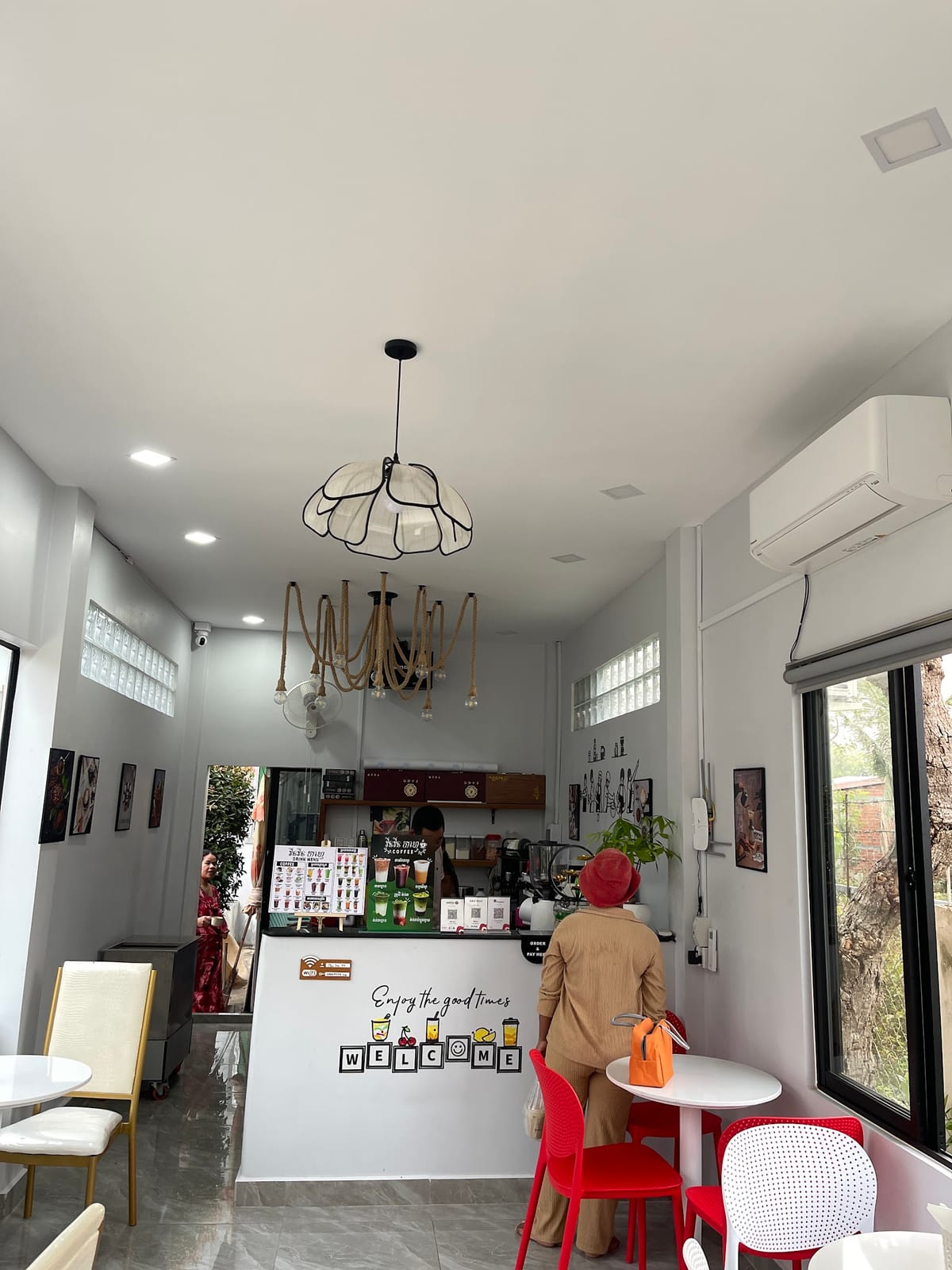 វីនវីន កាហ្វេ (vin vin cafe )