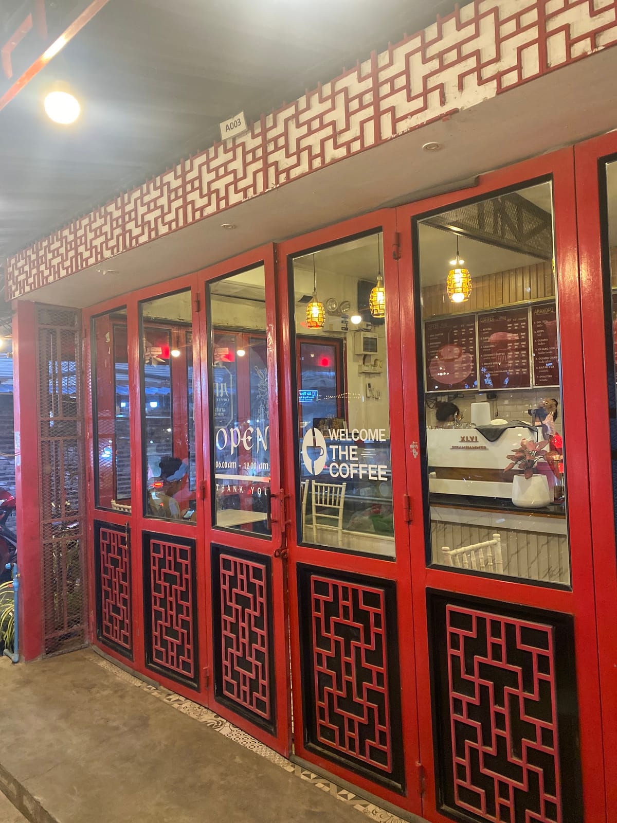 AMA Coffee & Bakery