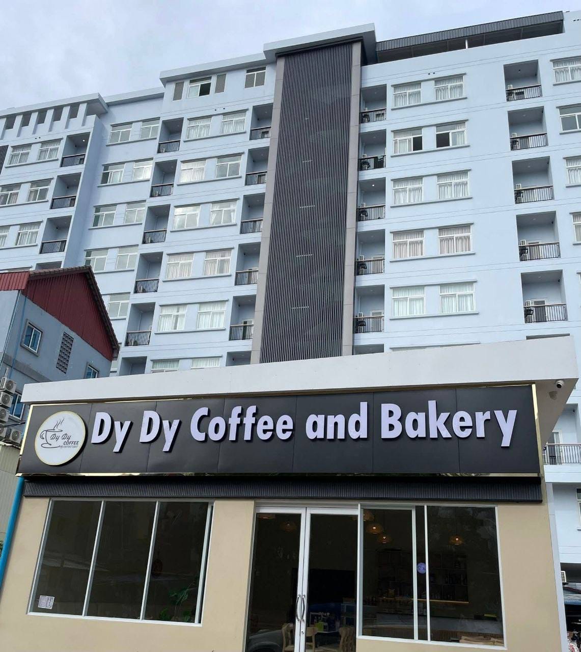 Dy Dy Coffee and Bakery