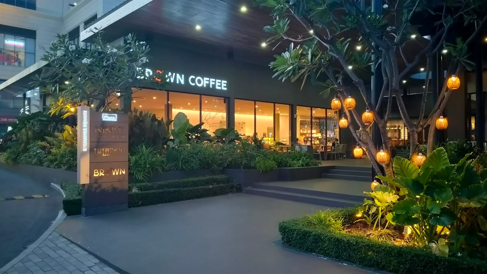 BROWN Roastery