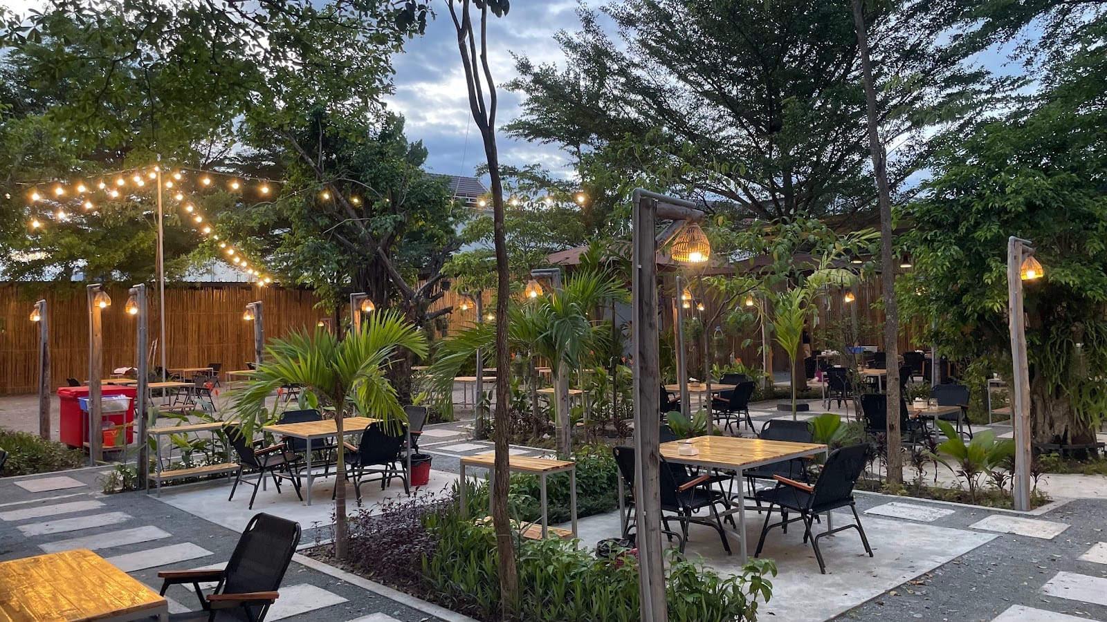 SONS COFFEE HOUSE & EATERY
