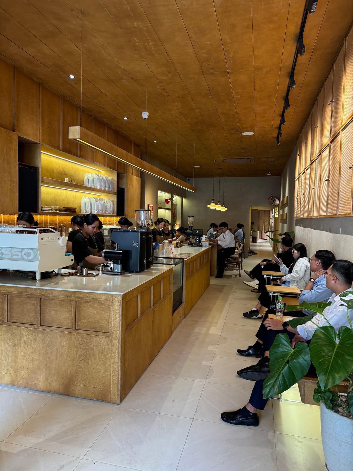 Kuro Specialty Coffee Canadia Bank