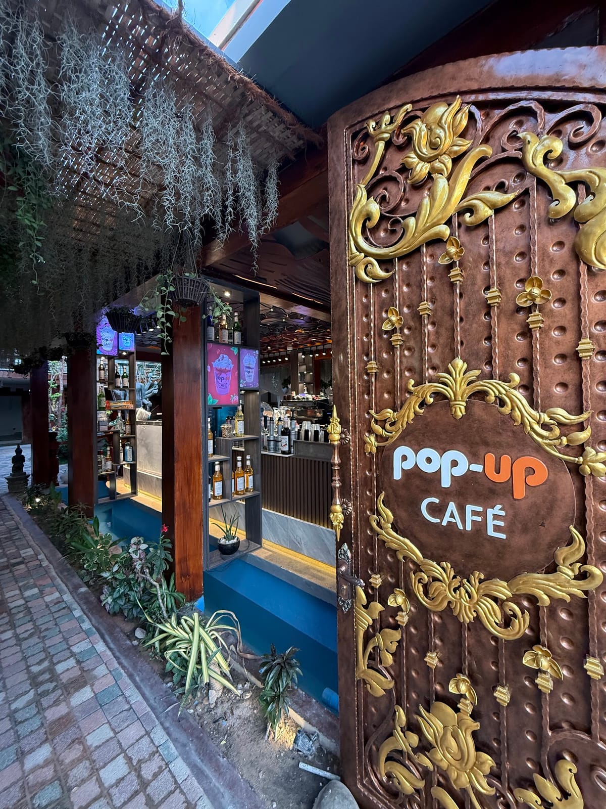 Pop-Up Café, Krung Siem Reap