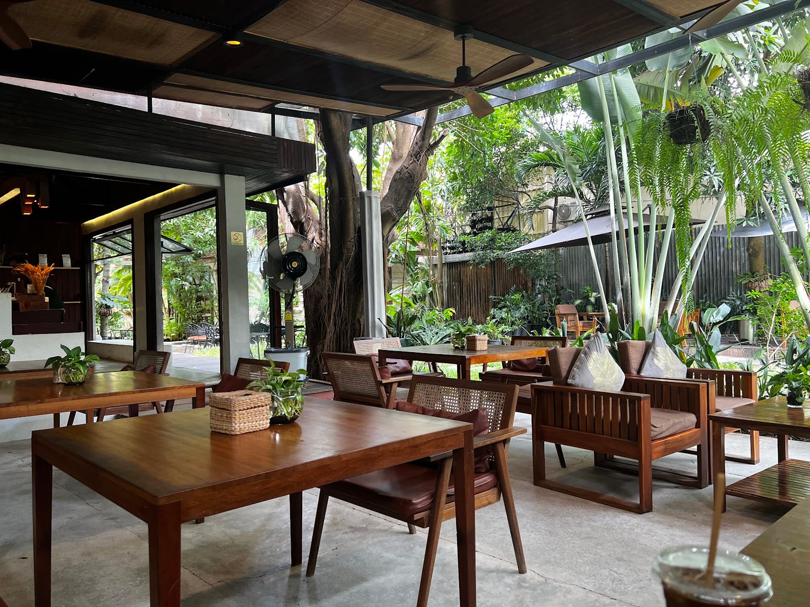 Oasis Café