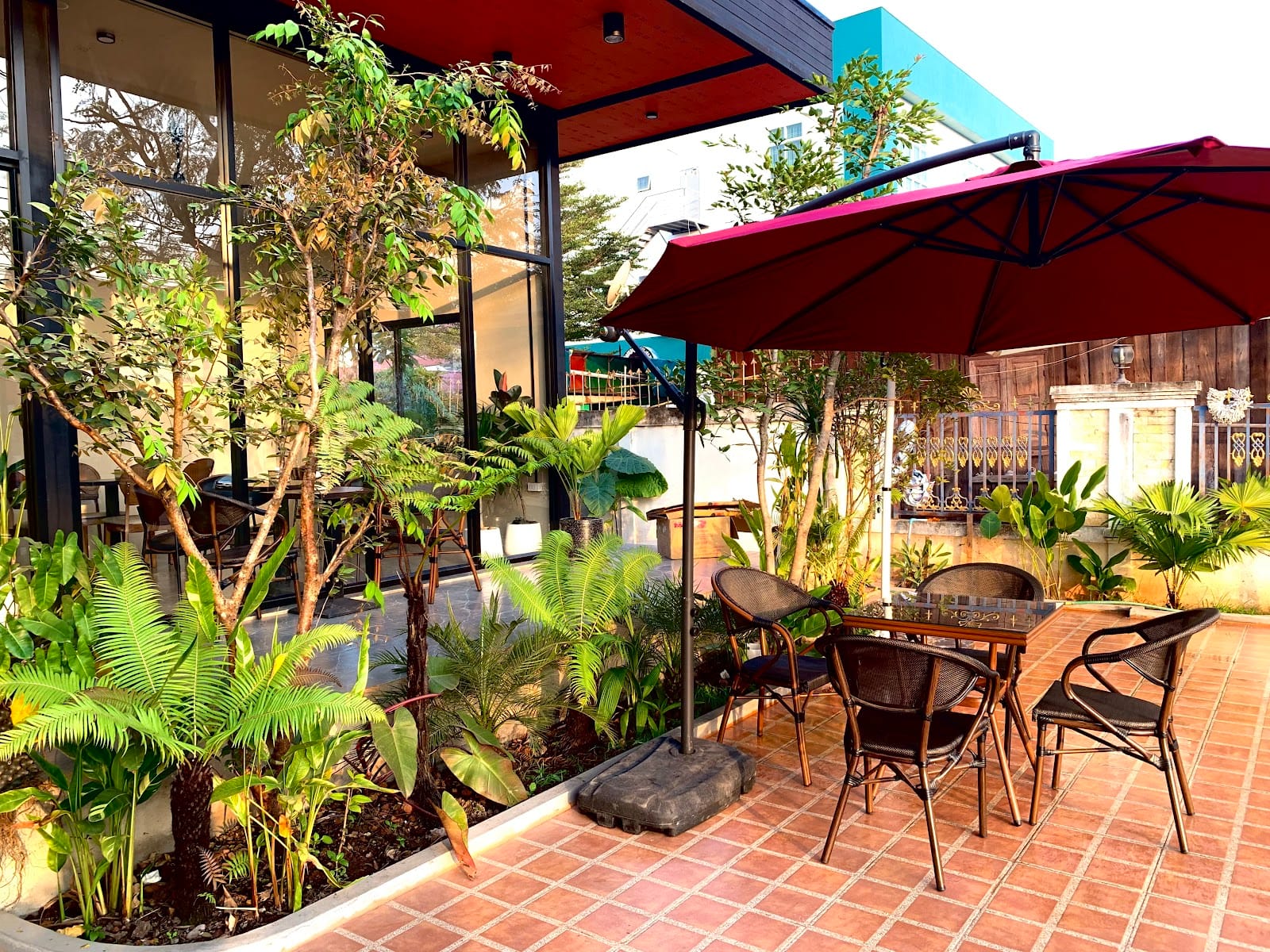 O’zone de cafe ໂອໂຊນ ດິ ຄາເຟ່