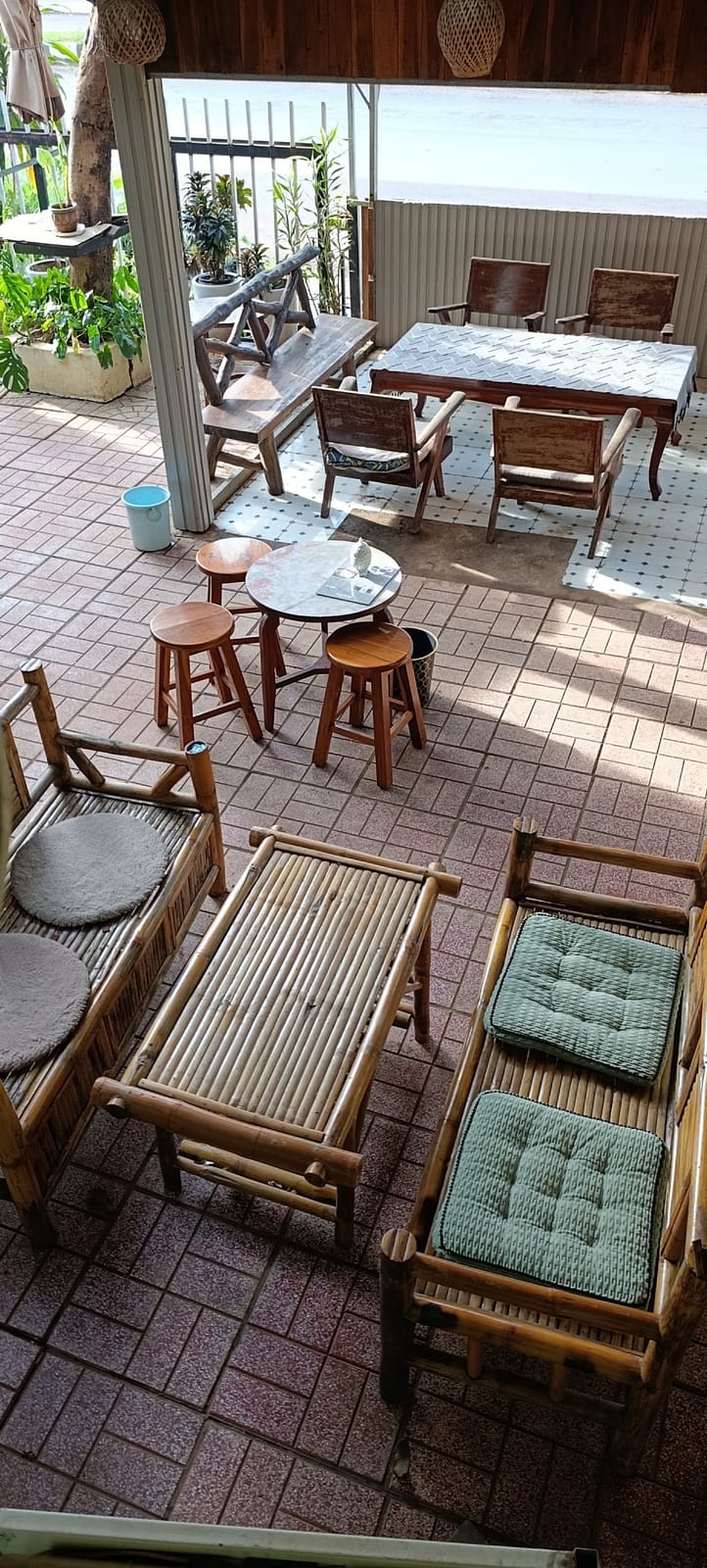ALOUNNA CAFE
