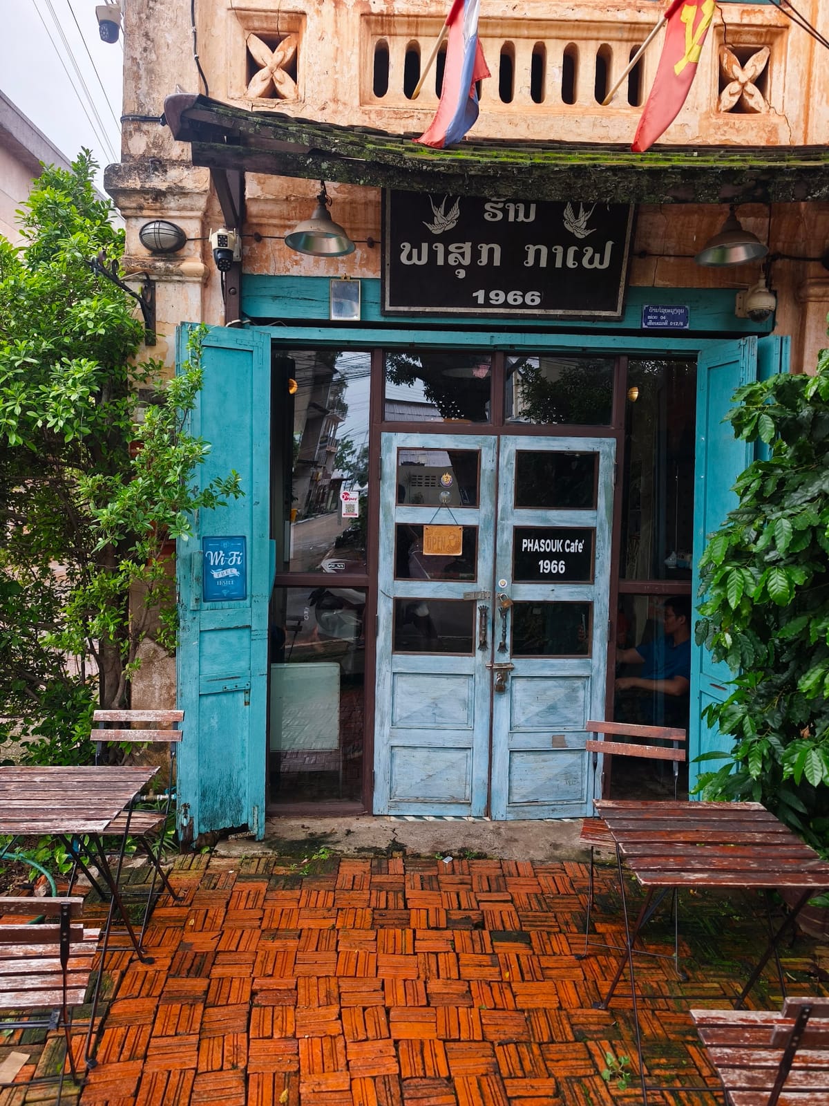 Phasouk Cafe 1966 ຮ້ານພາສຸກກາເຟ