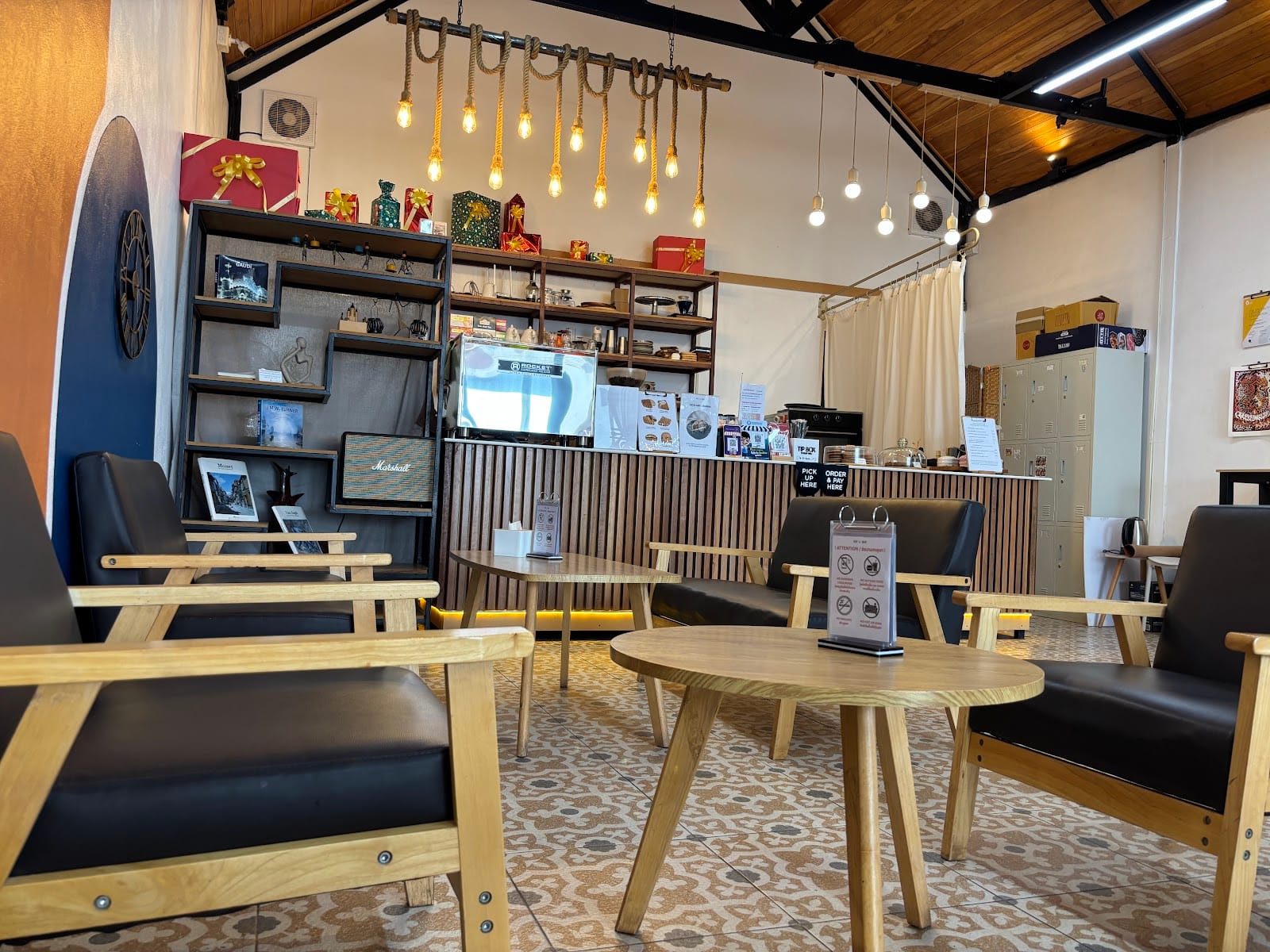 YO & KO café