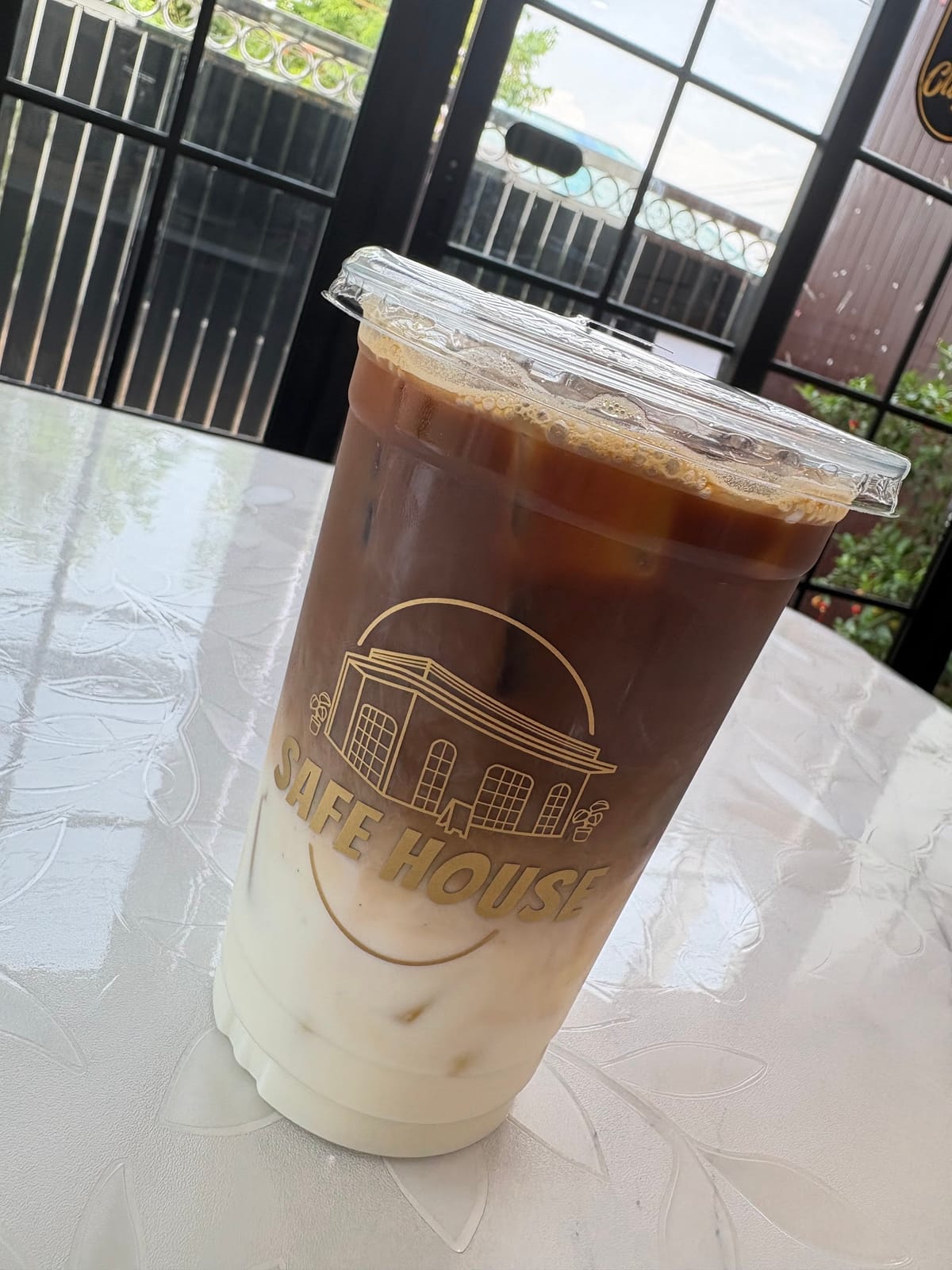 Safehouse cafe thakhek