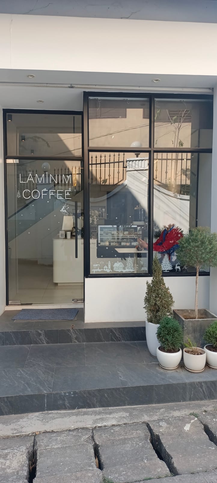 Laminim Coffee