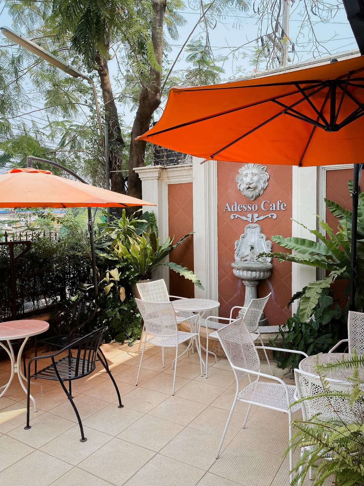 Adesso Cafe & Bakery