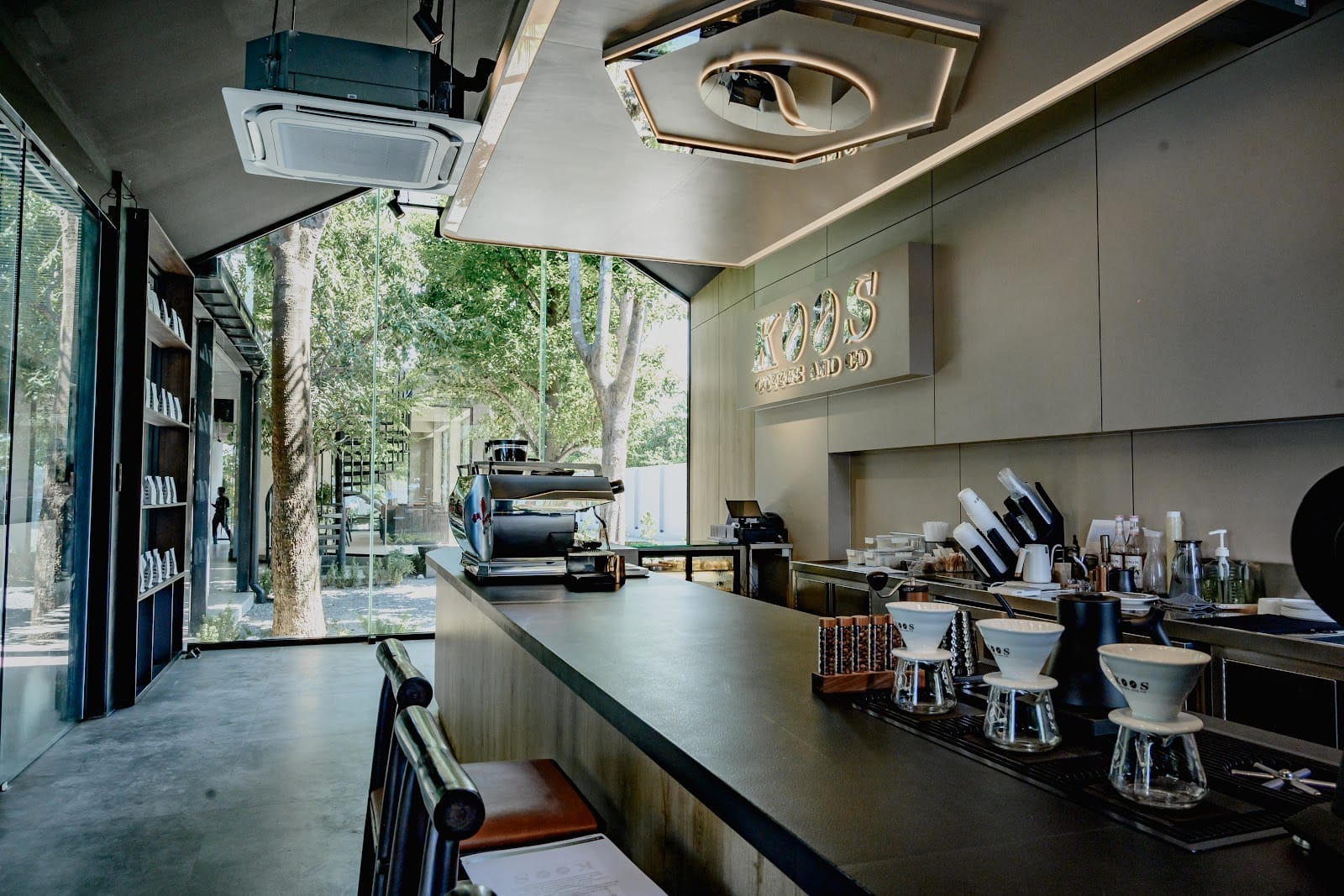 KOOS Coffee and Co - ຄູສ ຄອຟຟີ້ ແອນ ໂຄ