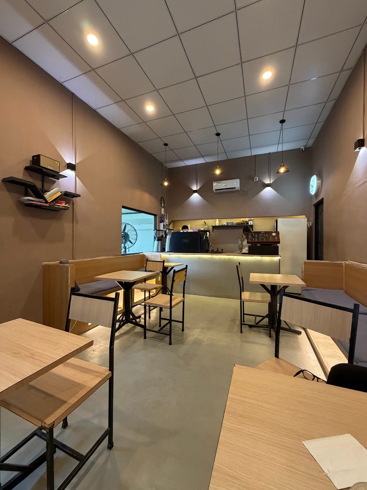 14 Coffee Shop