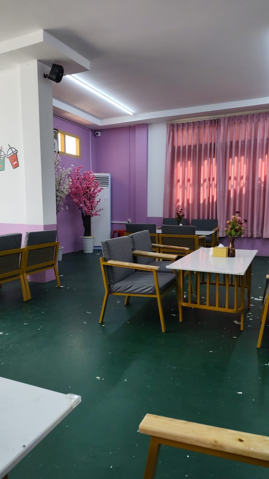 Moe Thuzar Cafe
