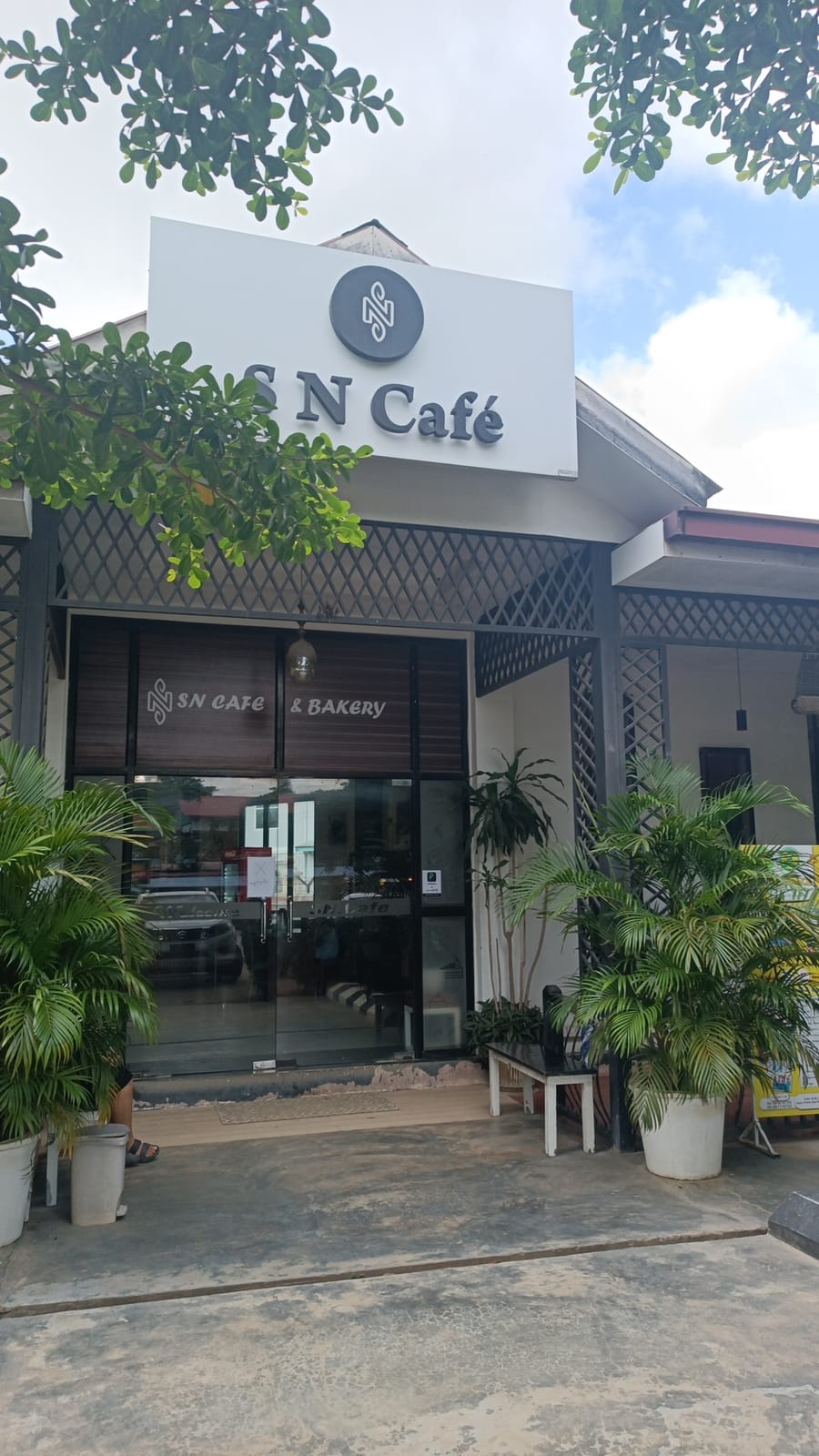 SN Cafe and bakery