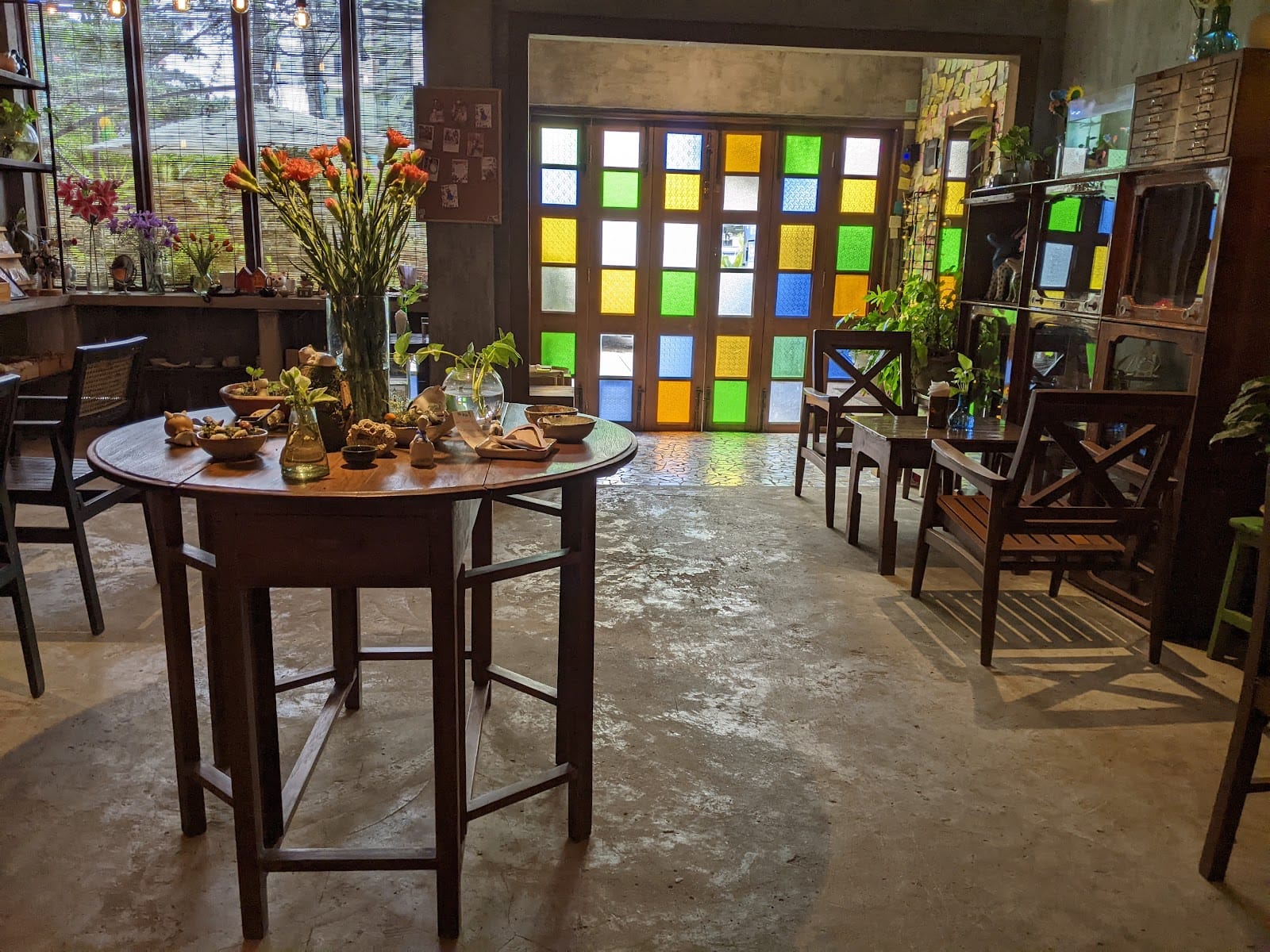 The Plant House Cafe Thumingalar